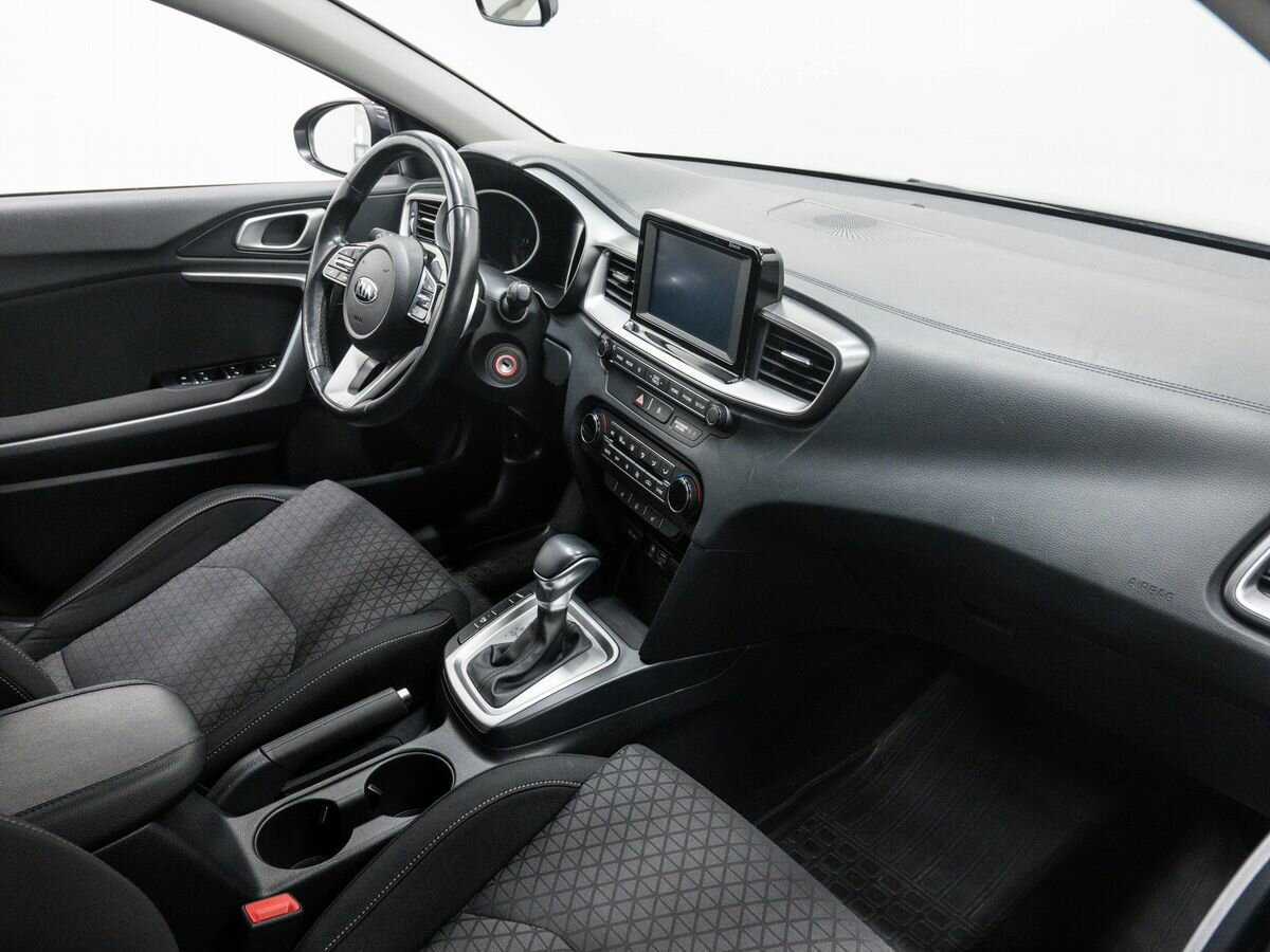 Kia Ceed 2019 года с пробегом. Фото: #7