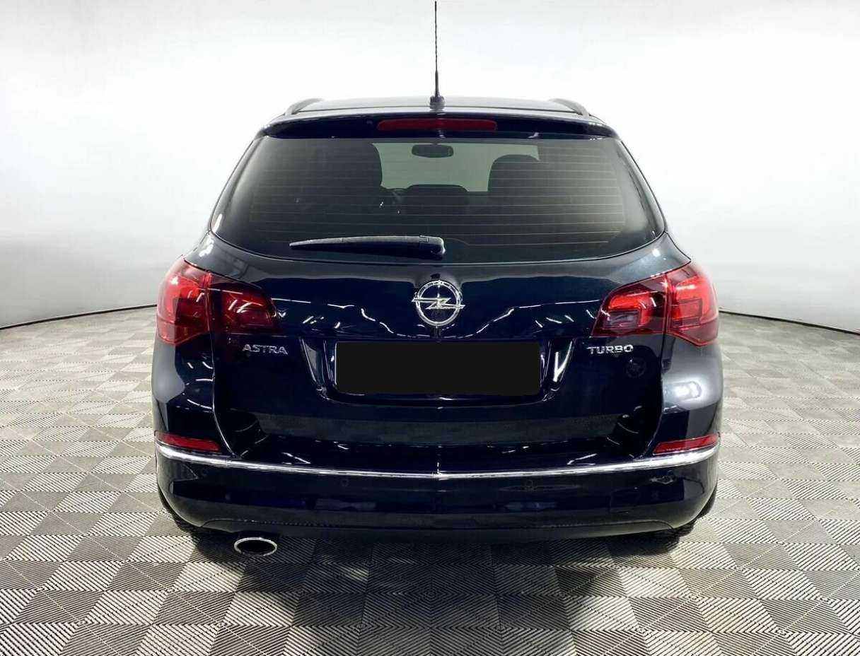 Opel Astra 2013 года с пробегом. Фото: #5