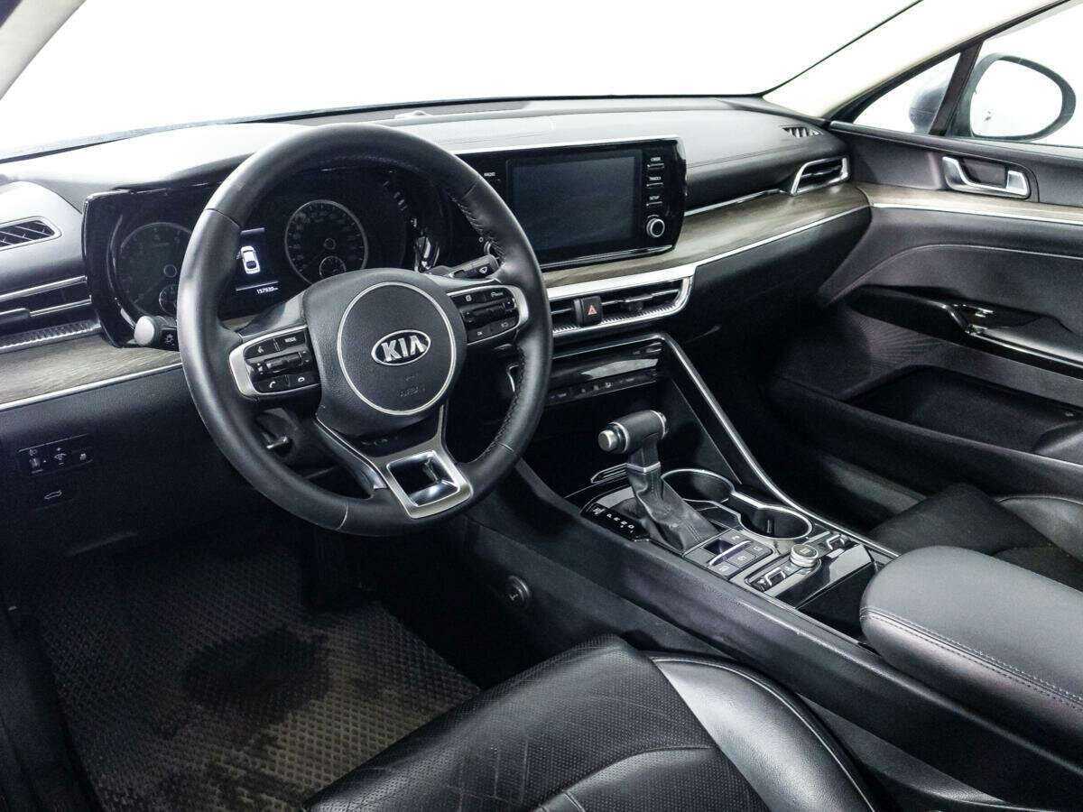 Kia K5 2021 года с пробегом. Фото: #10