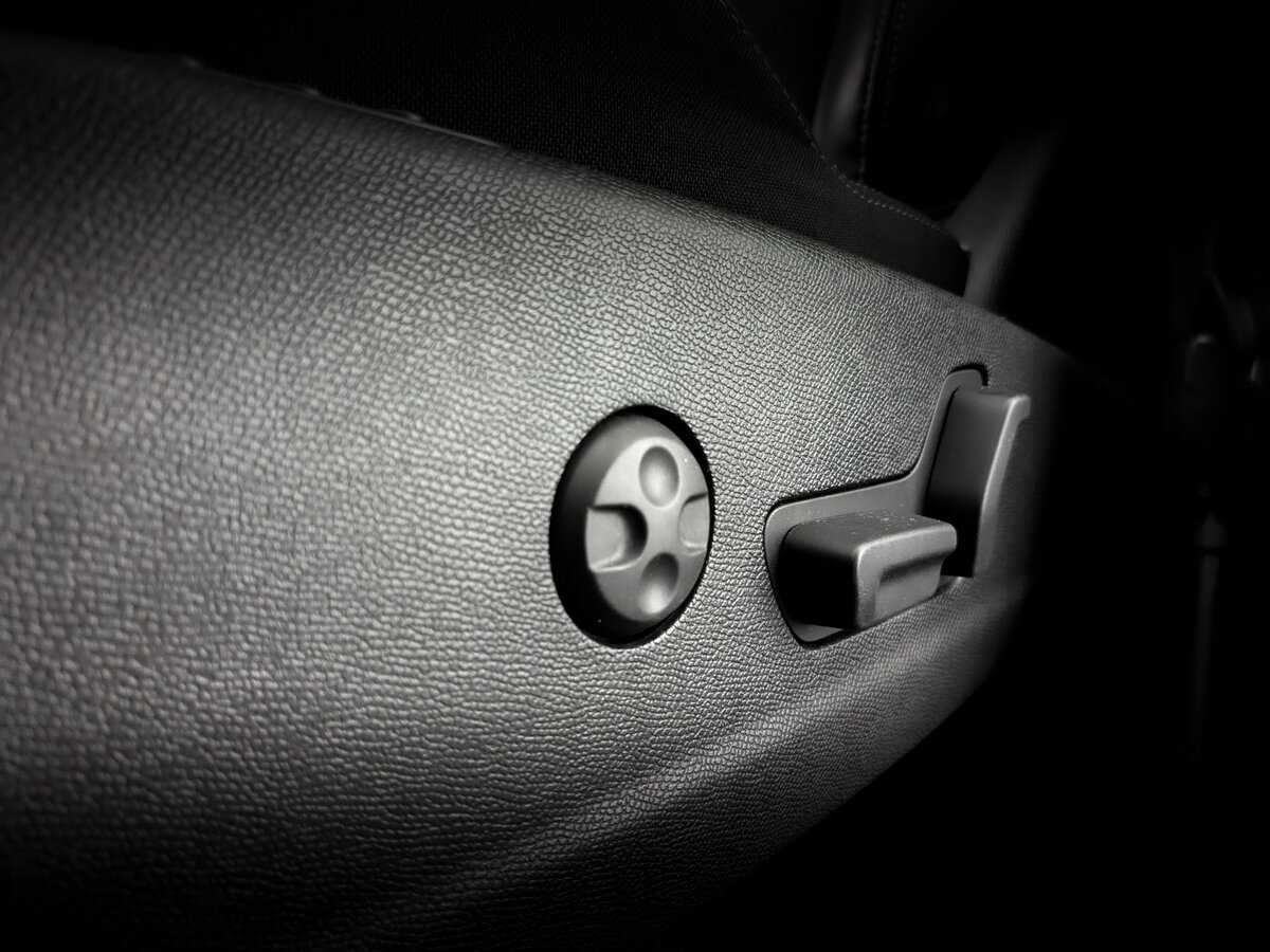 Peugeot 3008 2018 года с пробегом. Фото: #16