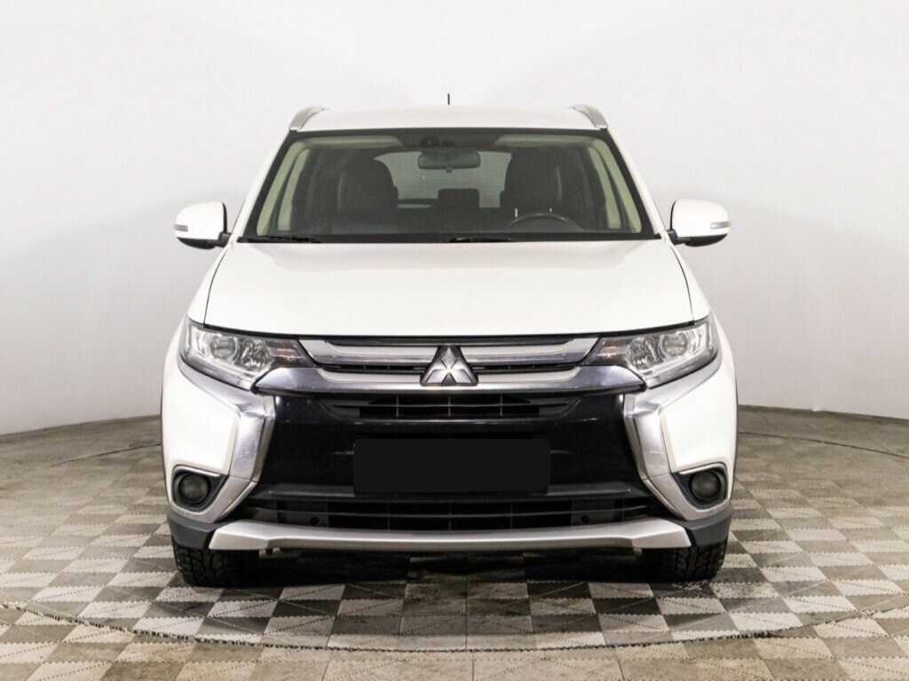 Mitsubishi Outlander 2016 года с пробегом. Фото: #1