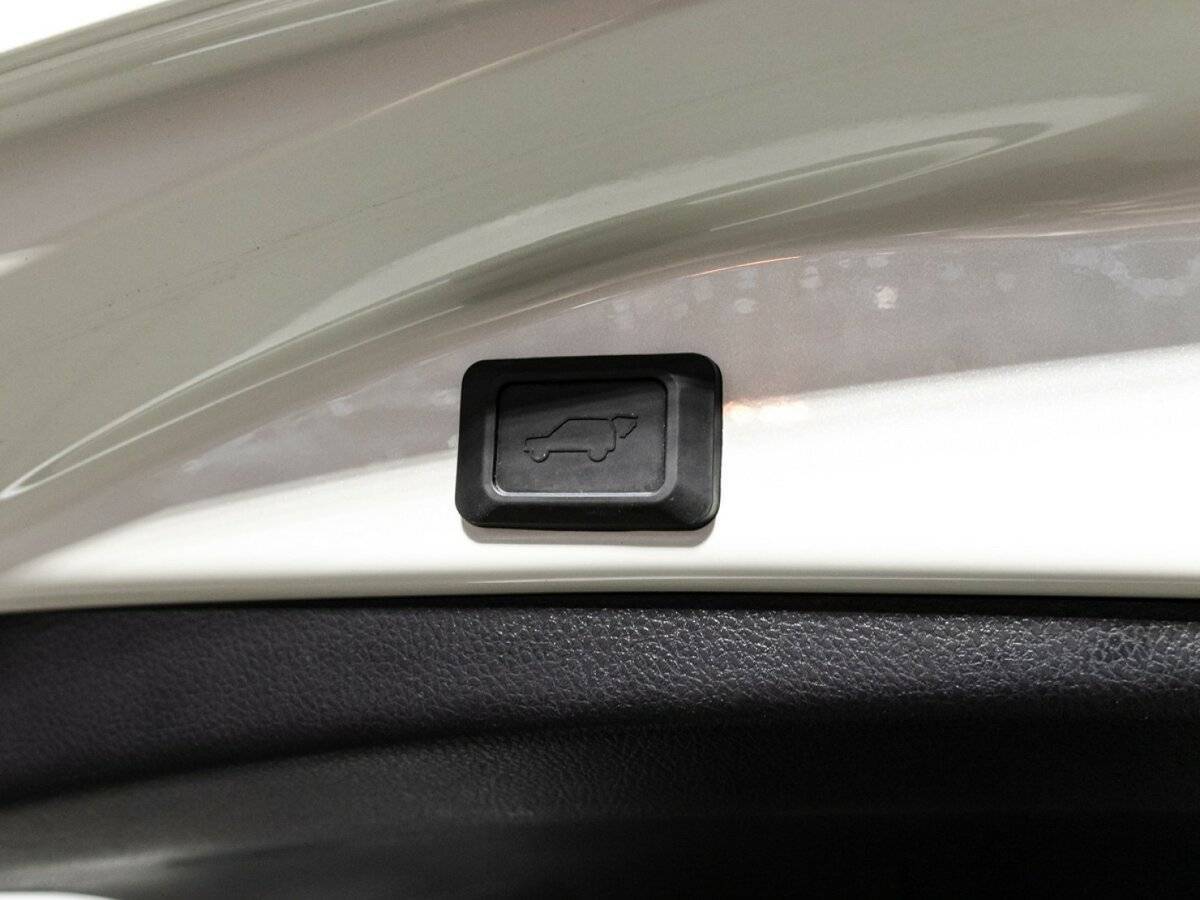 Toyota RAV4 2017 года с пробегом. Фото: #15