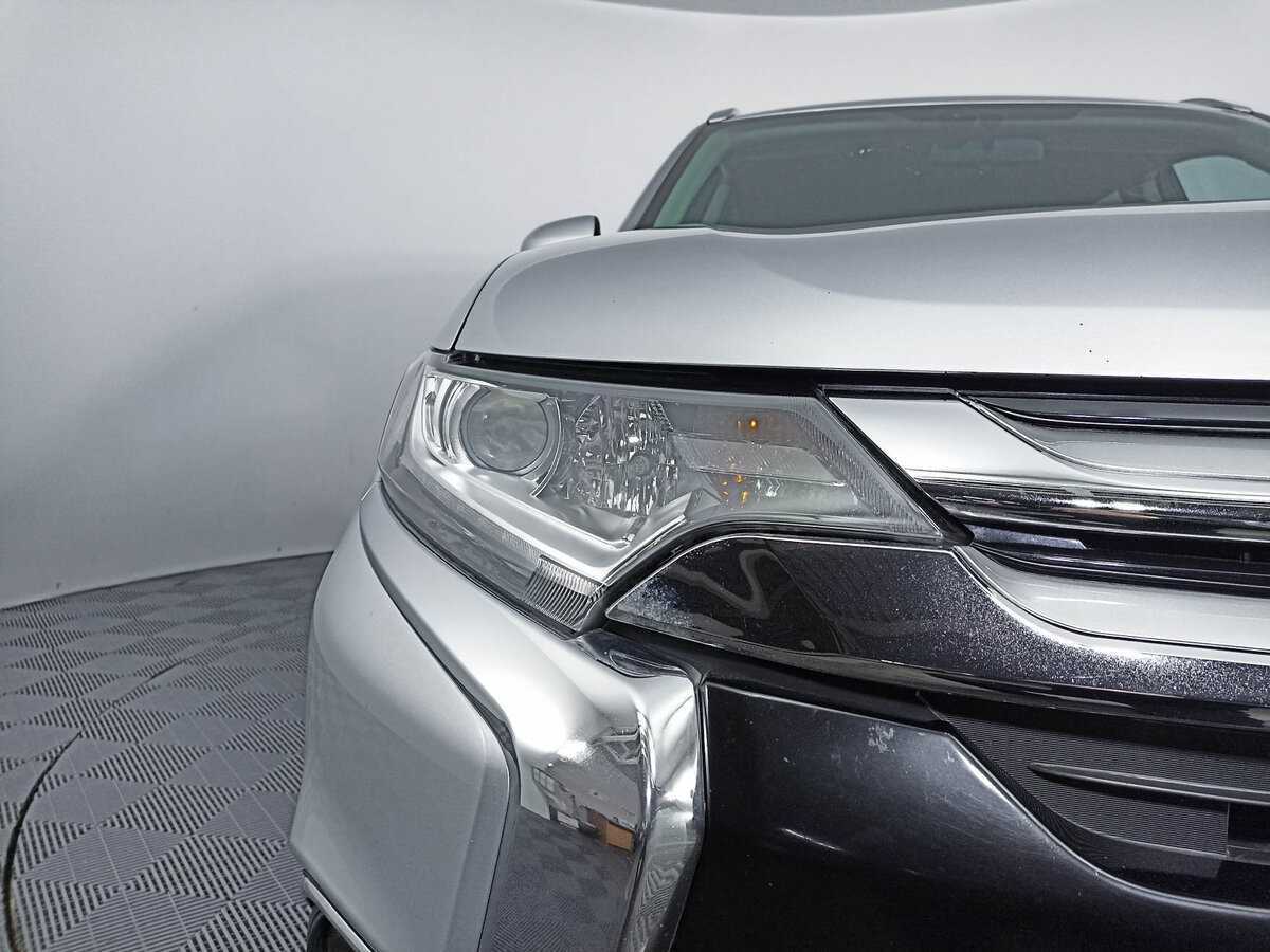 Mitsubishi Outlander 2018 года с пробегом. Фото: #16