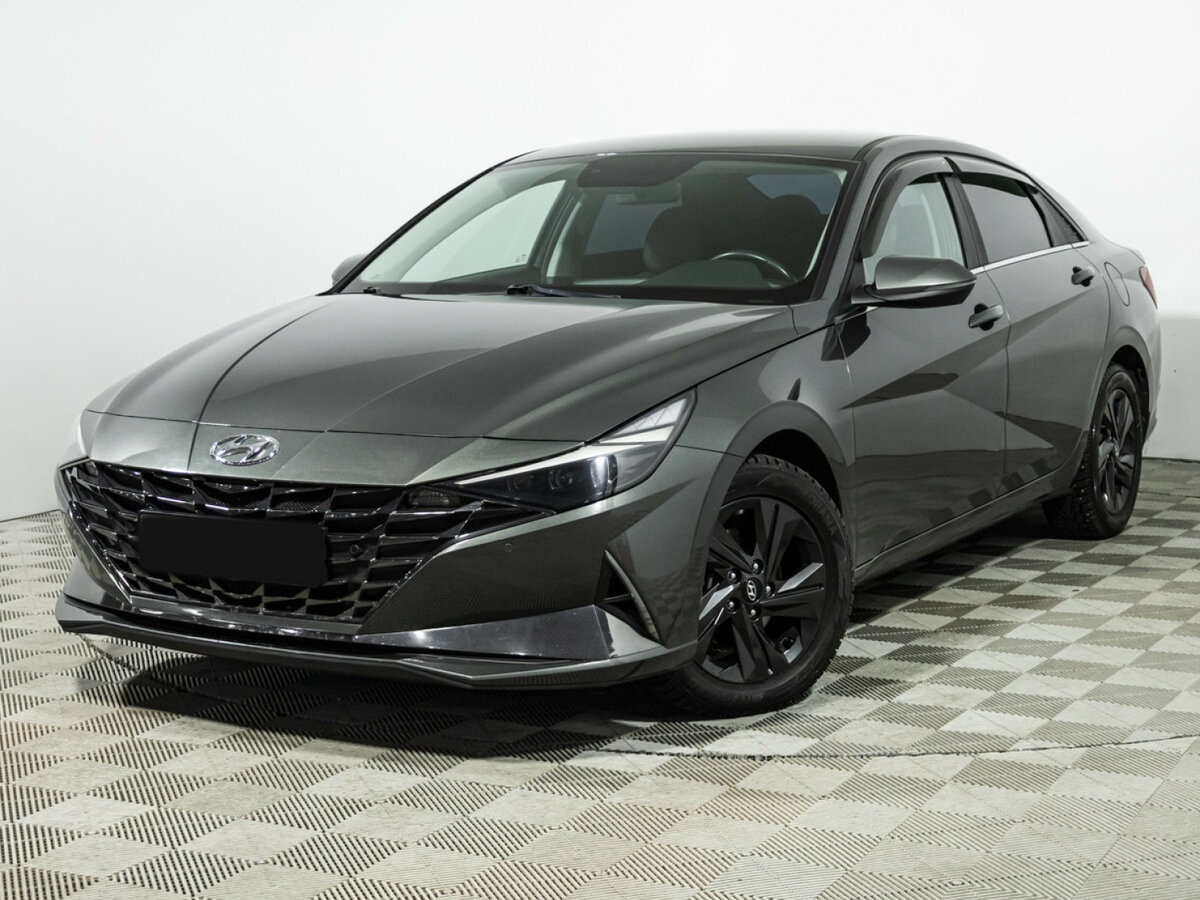 Hyundai Elantra 2022 года с пробегом. Посмотреть фото