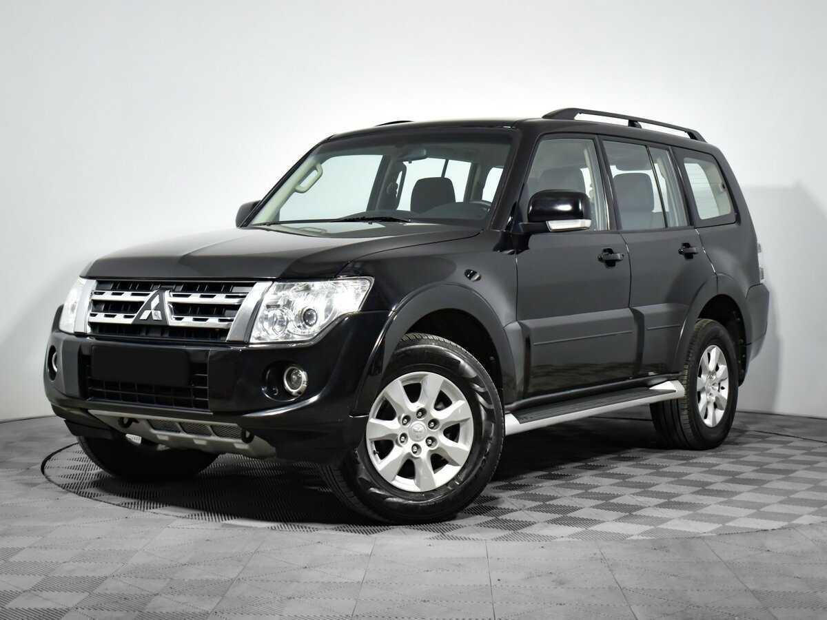 Mitsubishi Pajero 2013 года с пробегом. Фото: #0