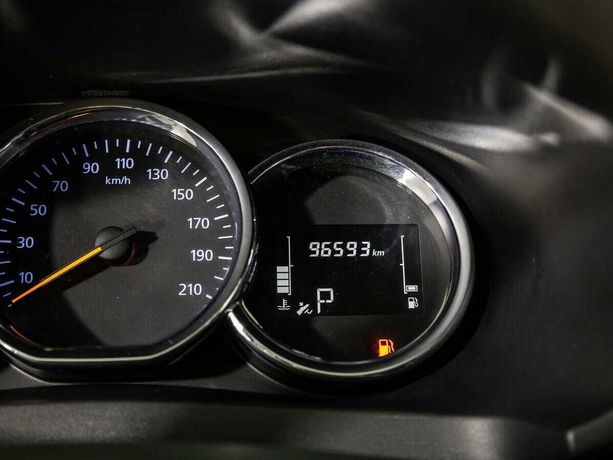 Renault Logan 2019 года с пробегом. Фото: #9