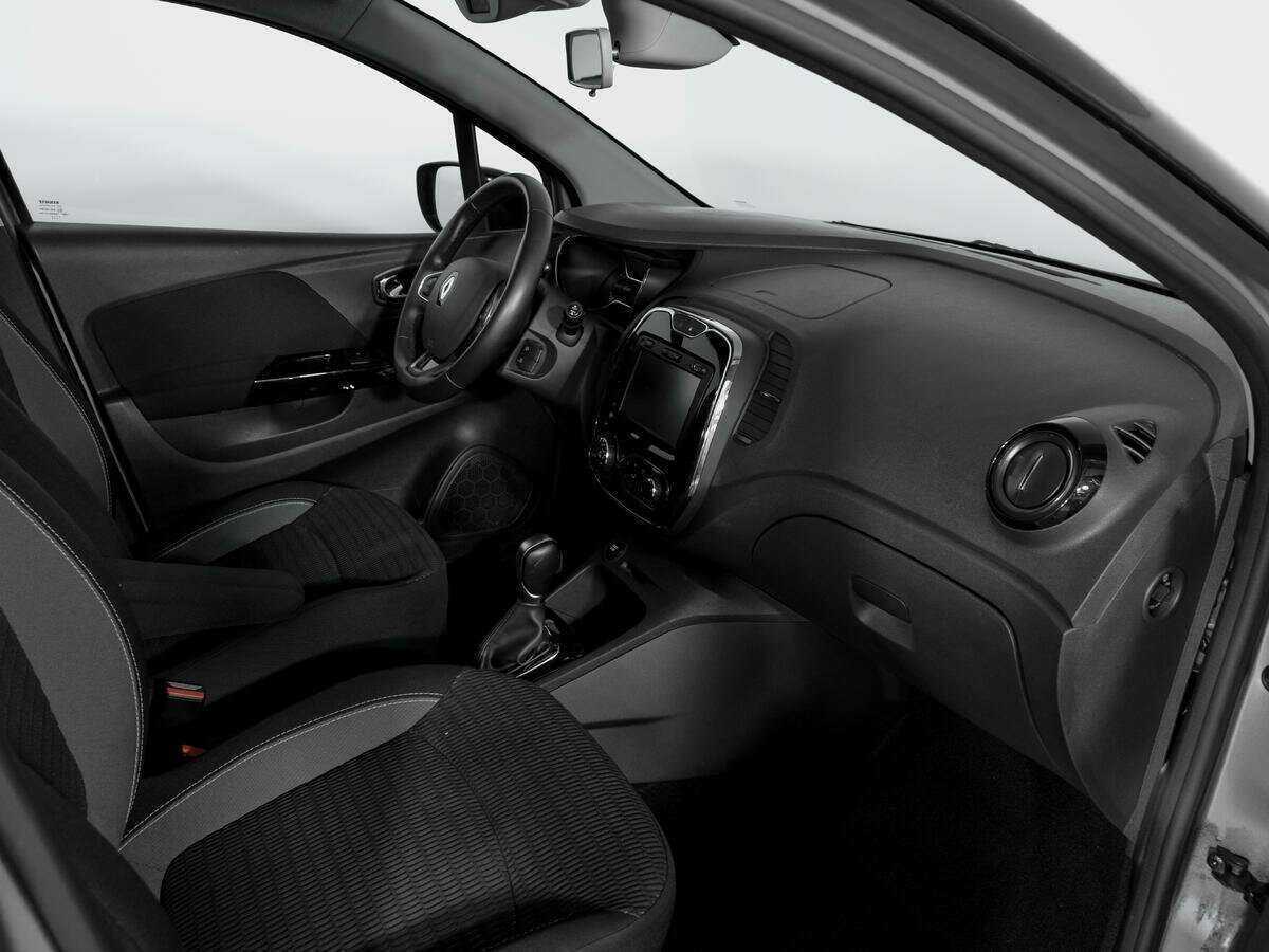 Renault Kaptur 2016 года с пробегом. Фото: #8