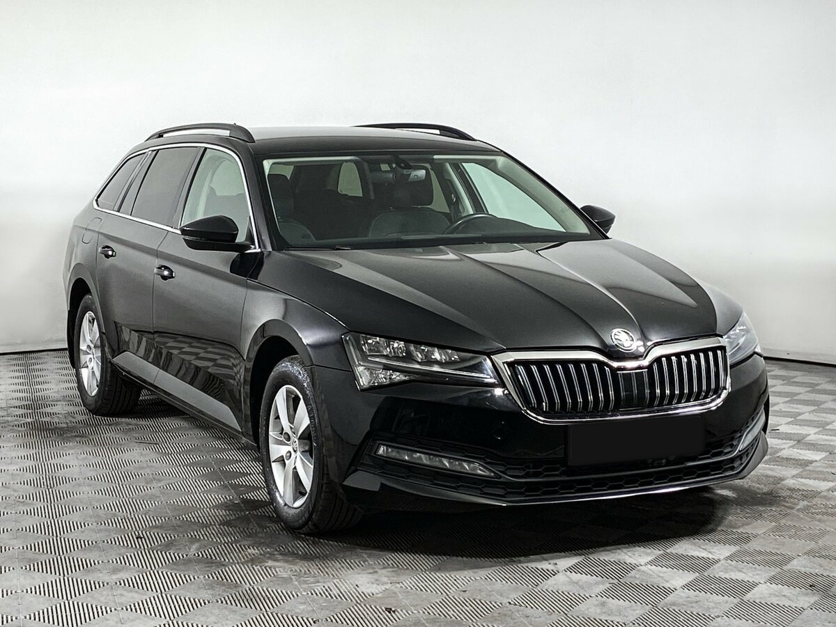 Skoda Superb 2020 года с пробегом. Фото: #2