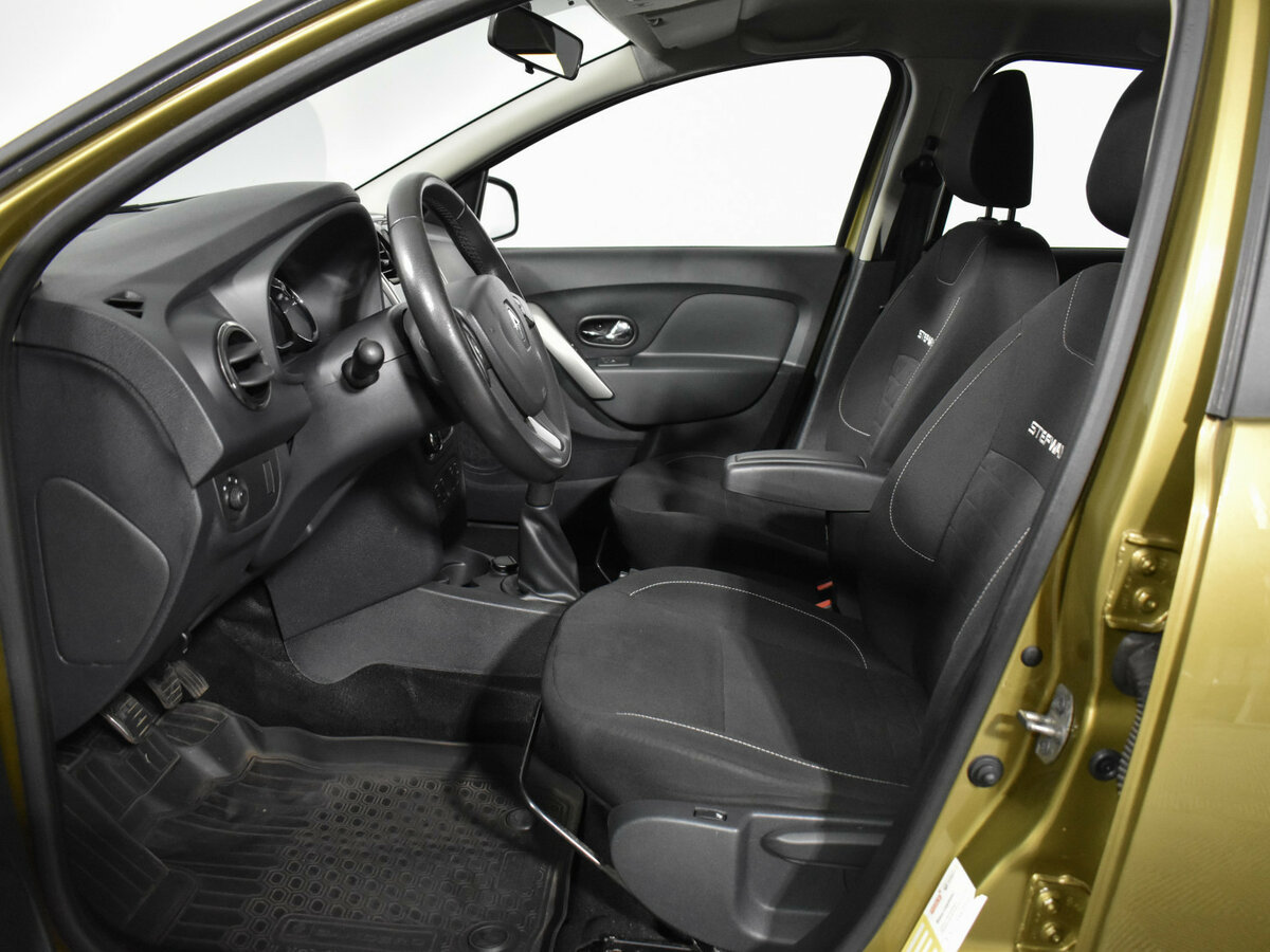 Renault Sandero 2016 года с пробегом. Фото: #7