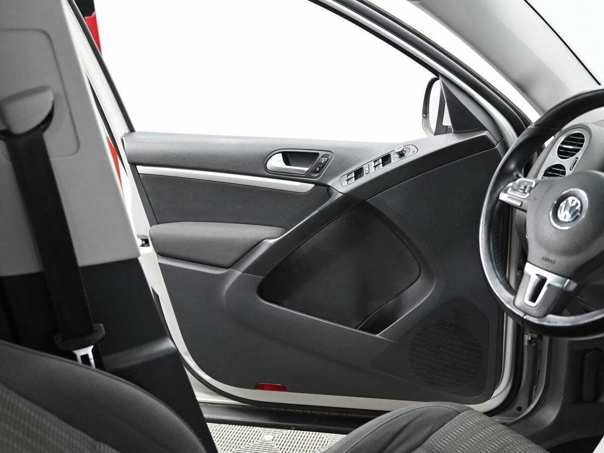 Volkswagen Tiguan 2012 года с пробегом. Фото: #4