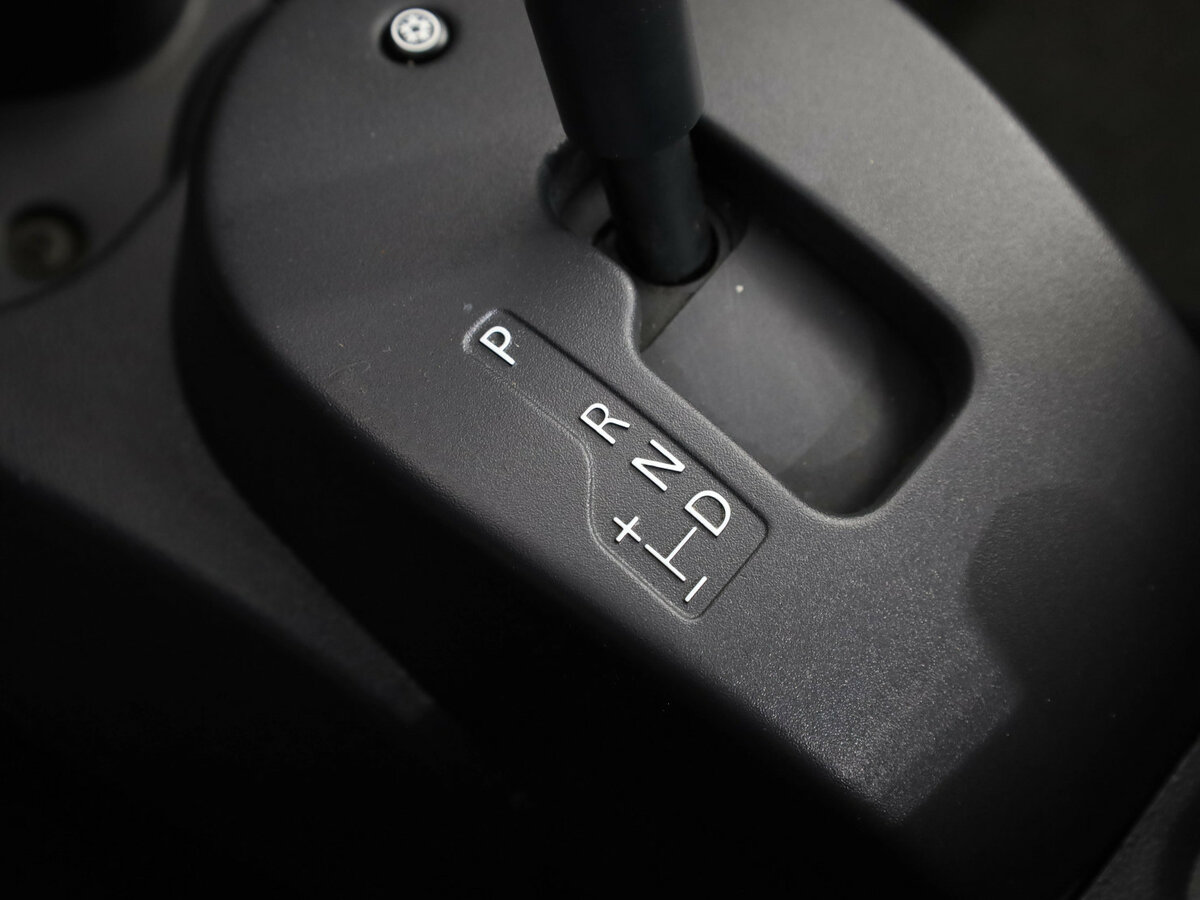 Renault Logan 2015 года с пробегом. Фото: #9