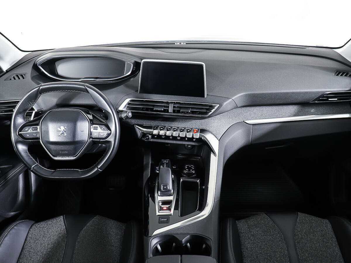 Peugeot 3008 2017 года с пробегом. Фото: #10
