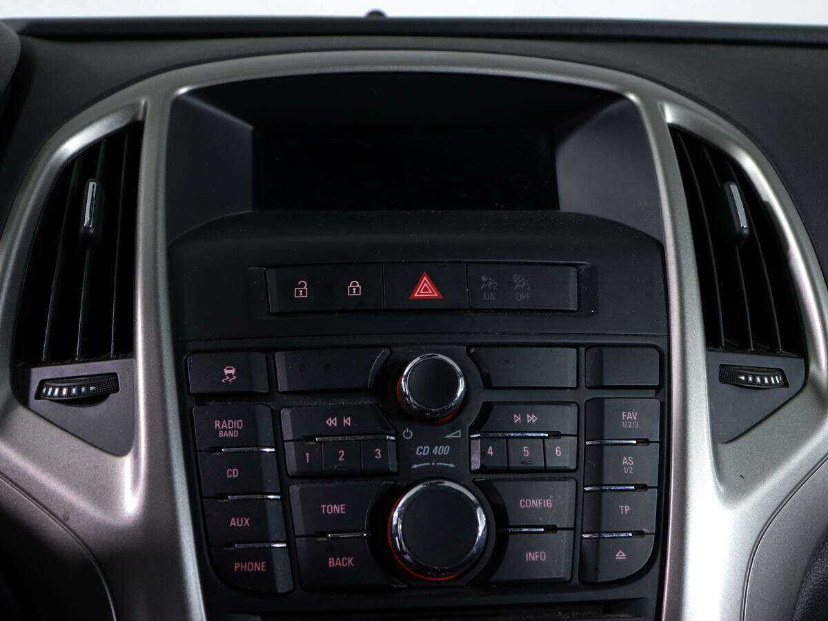 Opel Astra 2012 года с пробегом. Фото: #16