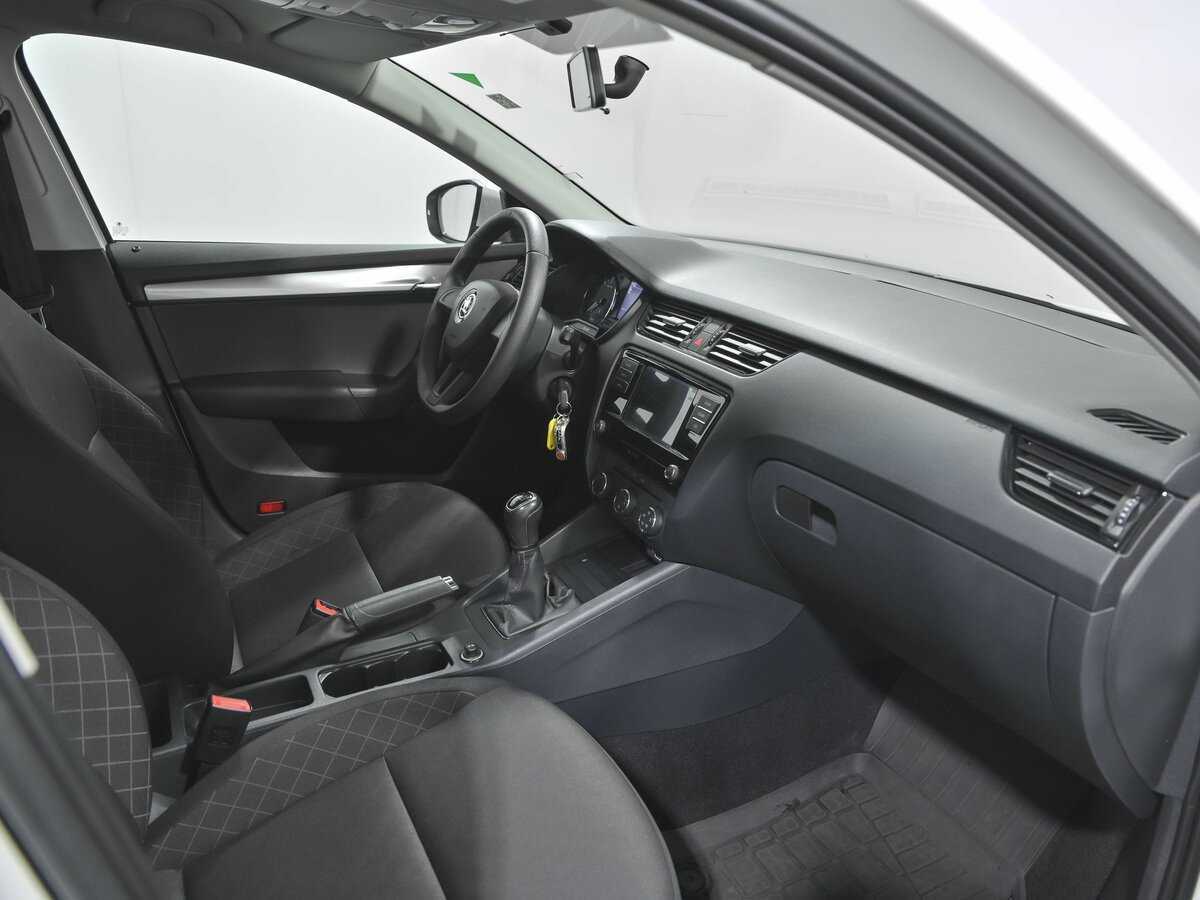 Skoda Octavia 2018 года с пробегом. Фото: #11