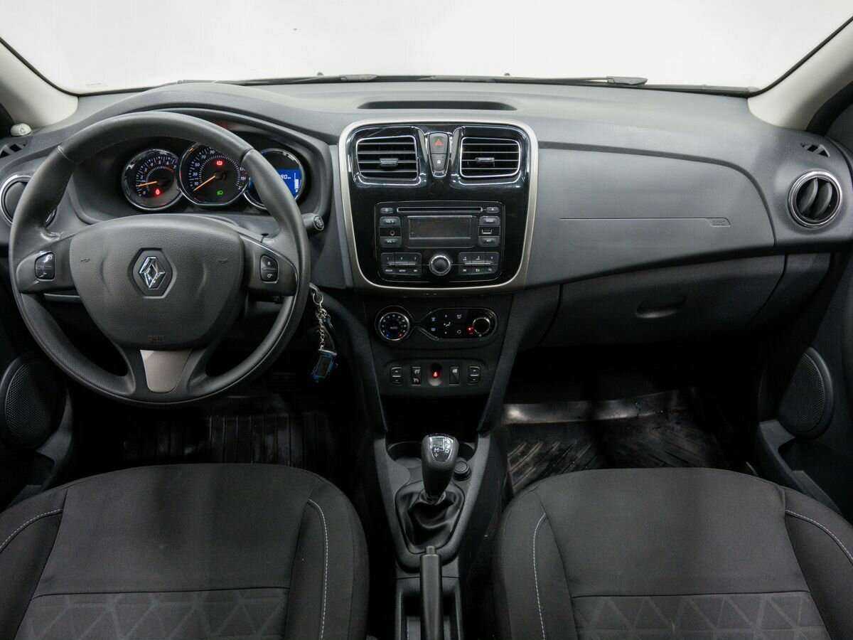 Renault Sandero 2015 года с пробегом. Фото: #10
