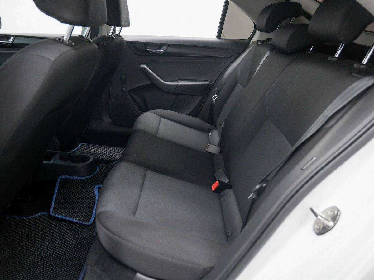 Skoda Rapid 2017 года с пробегом. Фото: #15