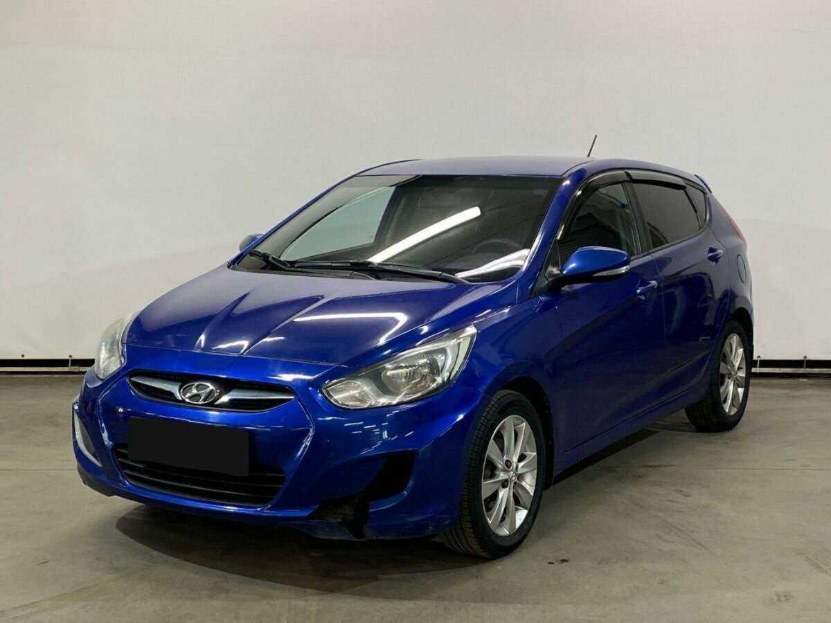 Hyundai Solaris 2012 года с пробегом. Посмотреть фото