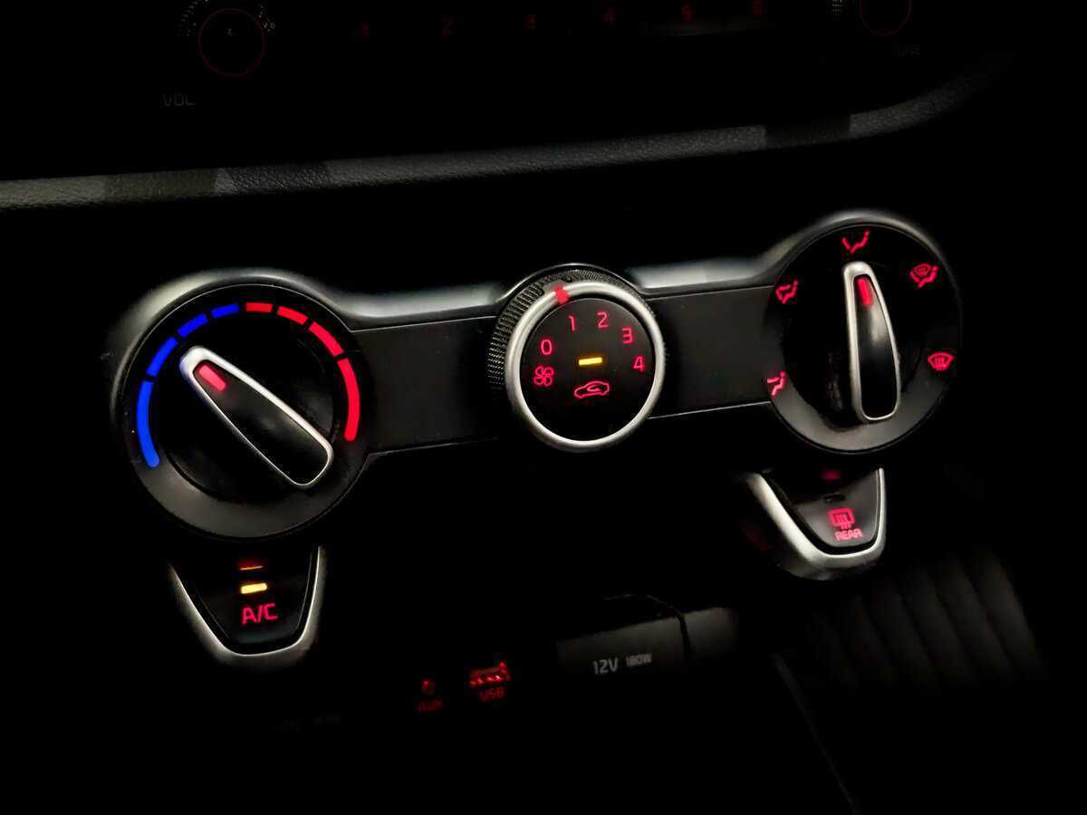 Kia Rio 2020 года с пробегом. Фото: #24