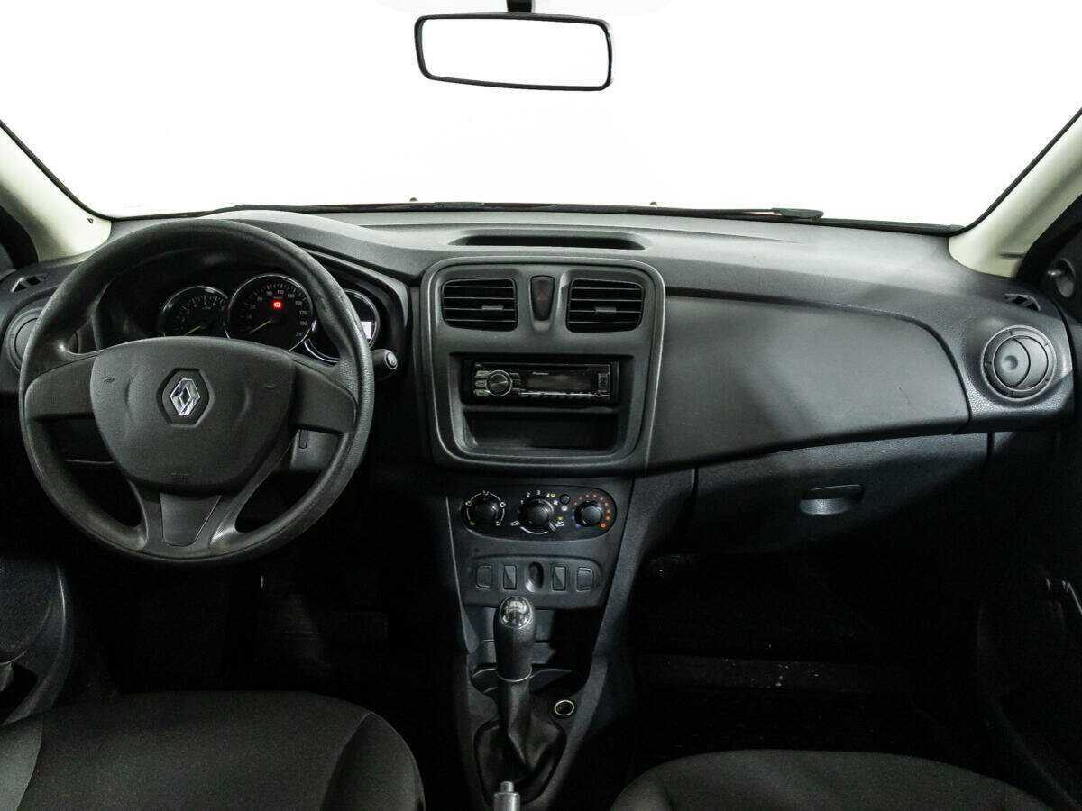 Renault Sandero 2015 года с пробегом. Фото: #12