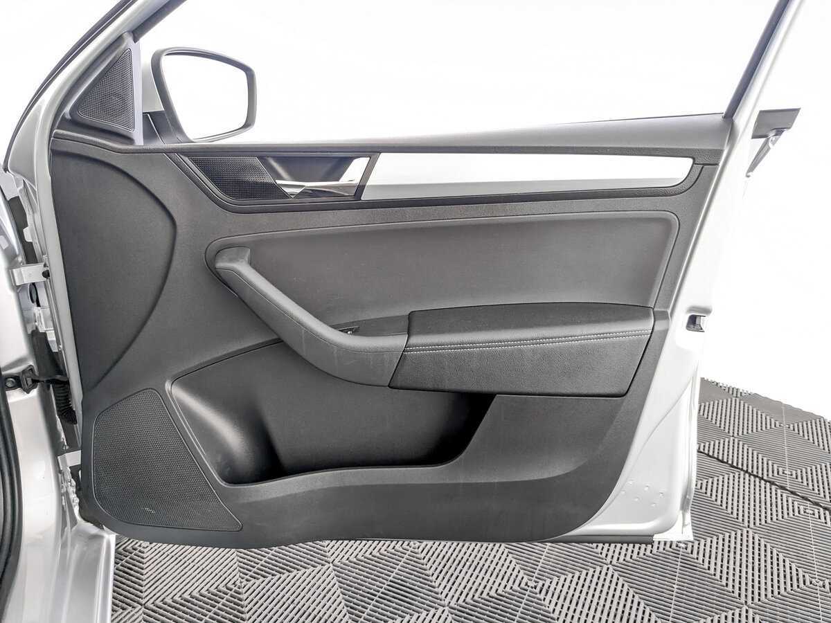 Skoda Rapid 2018 года с пробегом. Фото: #19