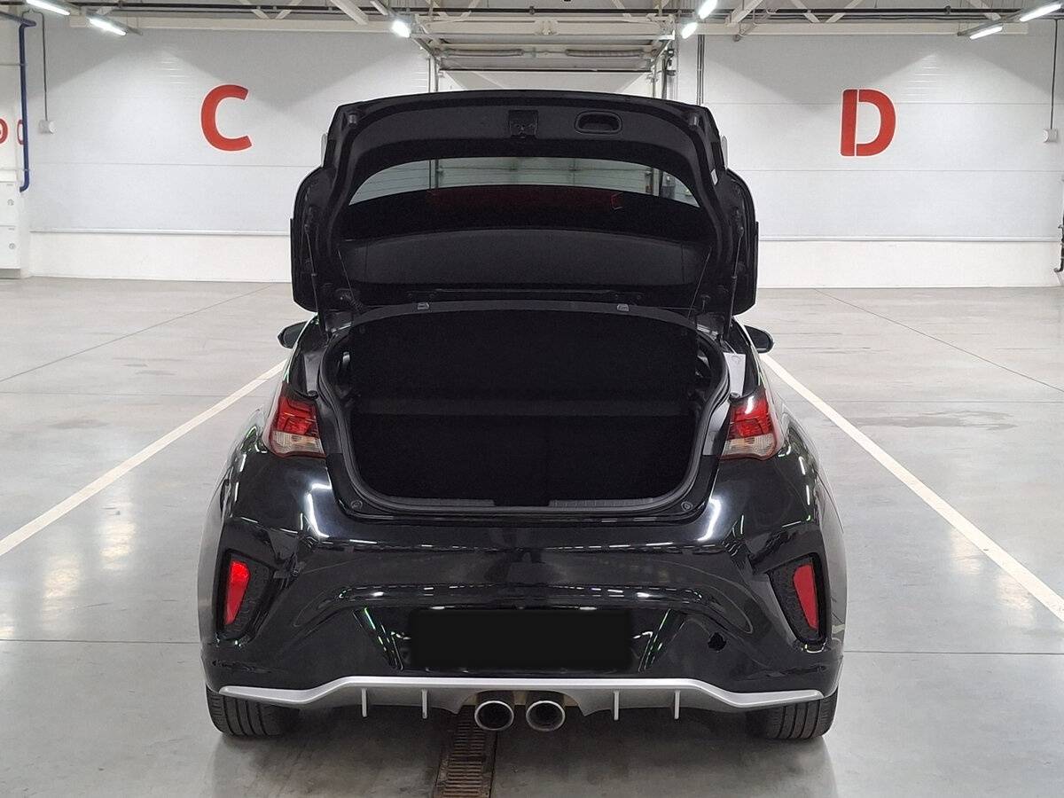 Hyundai Veloster 2019 года с пробегом. Фото: #9