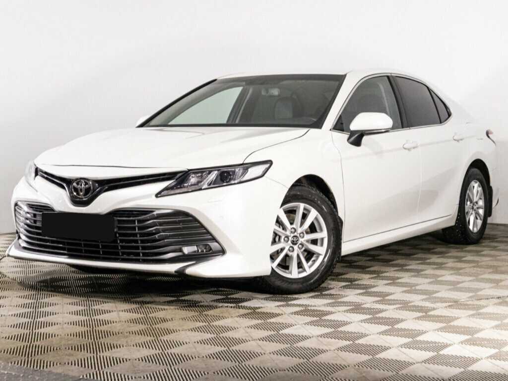 Toyota Camry 2018 года с пробегом. Посмотреть фото