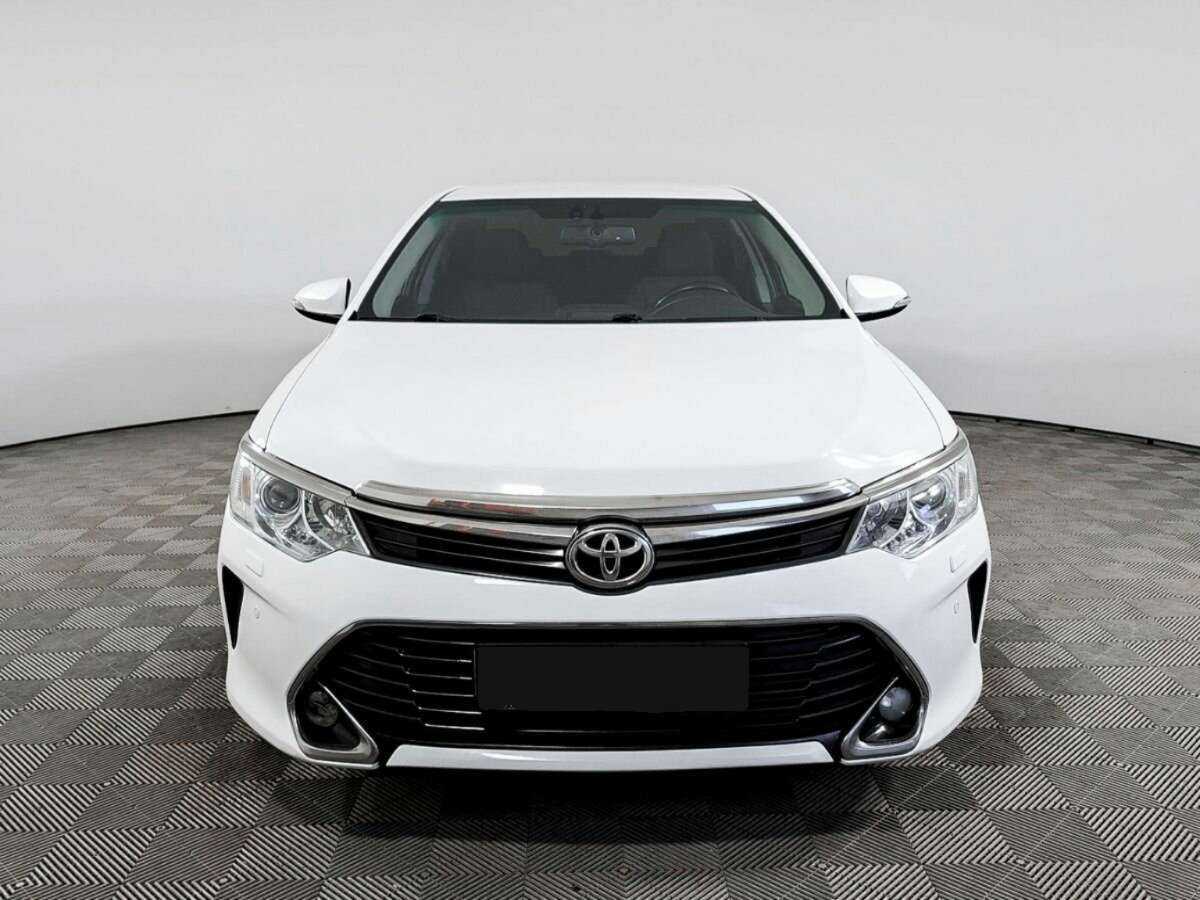 Toyota Camry 2015 года с пробегом. Фото: #1