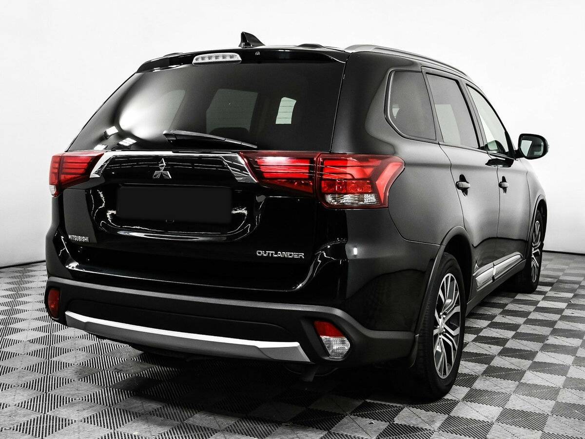 Mitsubishi Outlander 2018 года с пробегом. Фото: #4