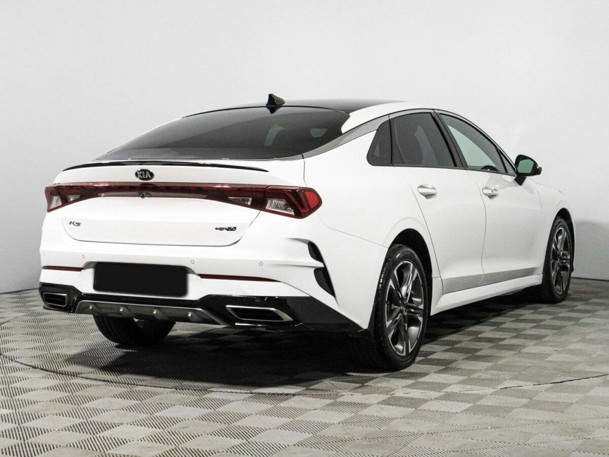 Kia K5 2021 года с пробегом. Фото: #4