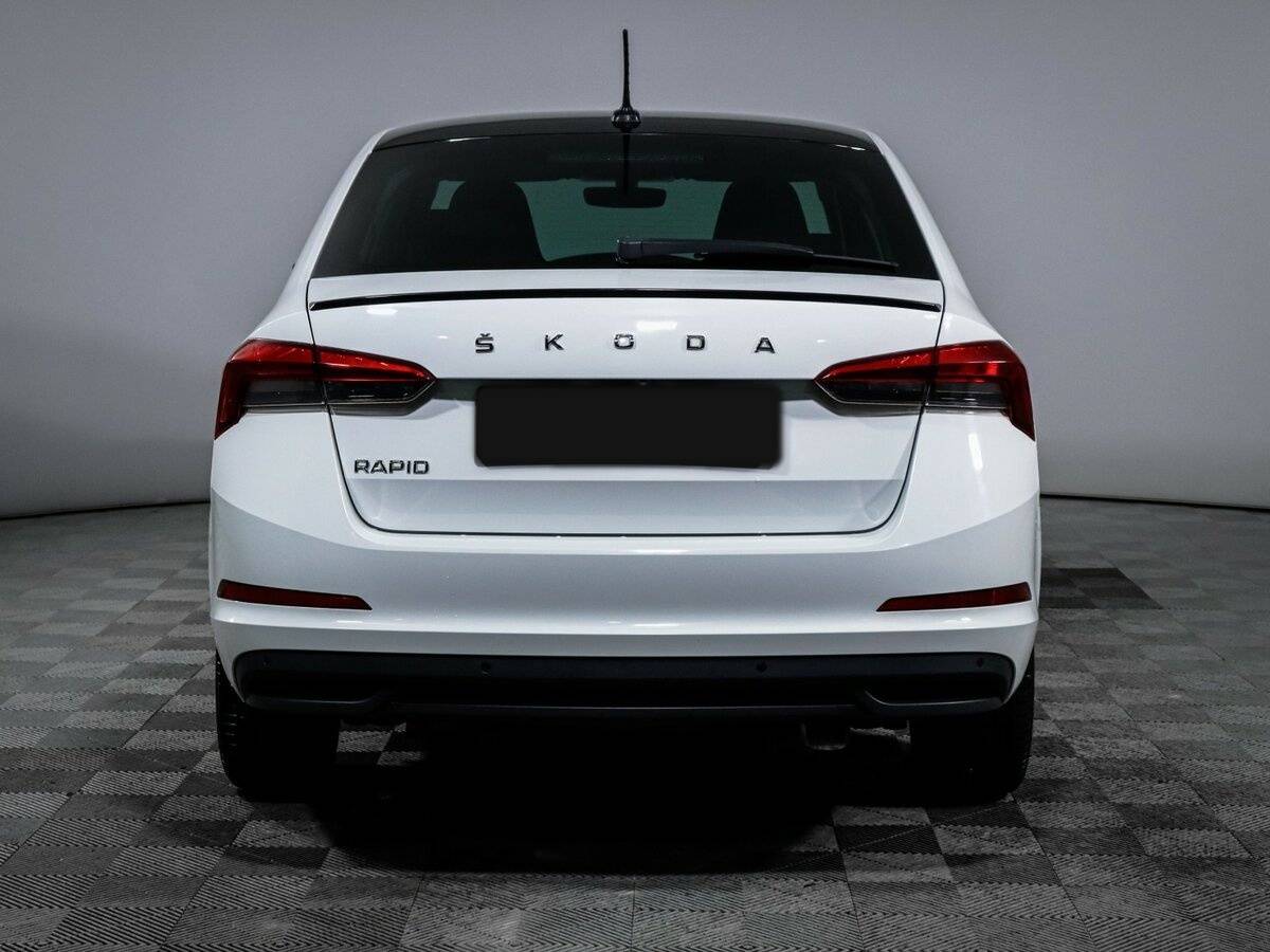 Skoda Rapid 2021 года с пробегом. Фото: #4