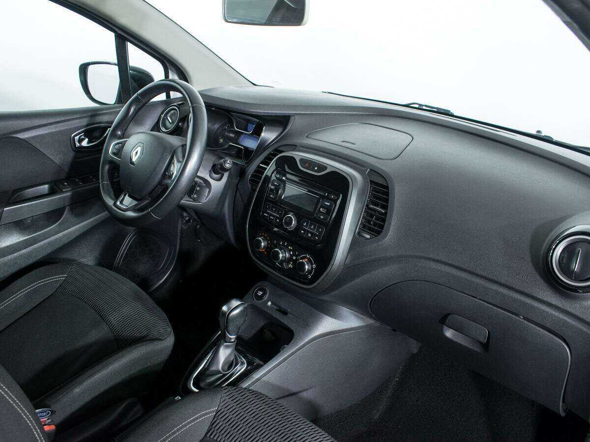 Renault Kaptur 2016 года с пробегом. Фото: #8