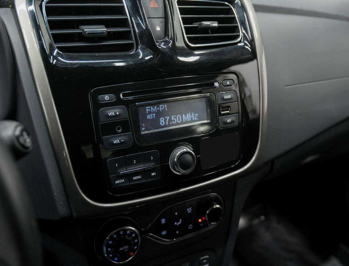 Renault Sandero 2015 года с пробегом. Фото: #21