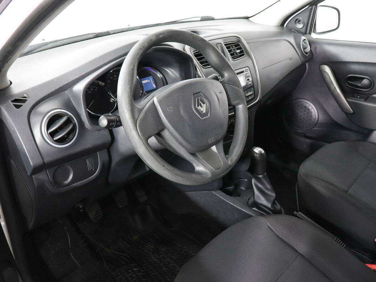 Renault Logan 2014 года с пробегом. Фото: #4