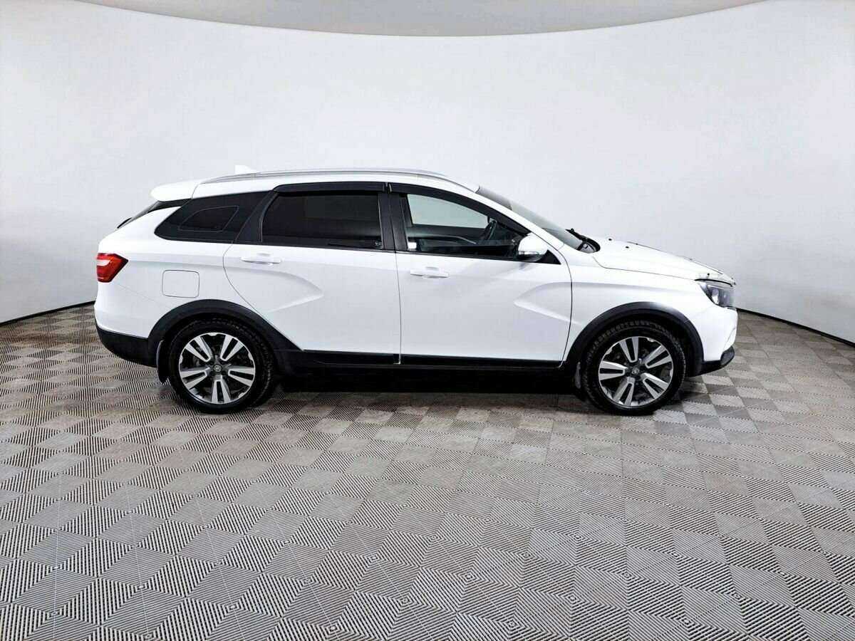 Lada (ВАЗ) Vesta 2019 года с пробегом. Фото: #3