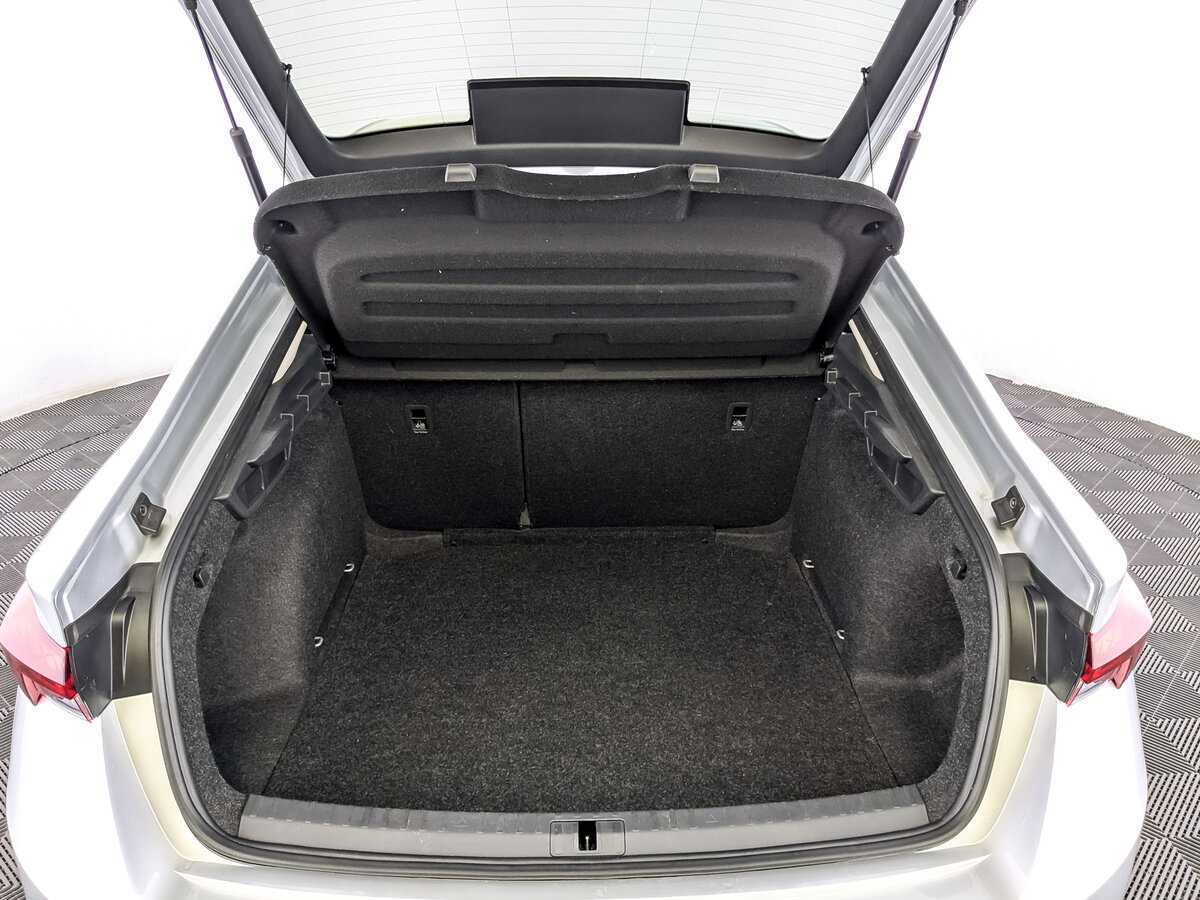 Skoda Octavia 2021 года с пробегом. Фото: #9