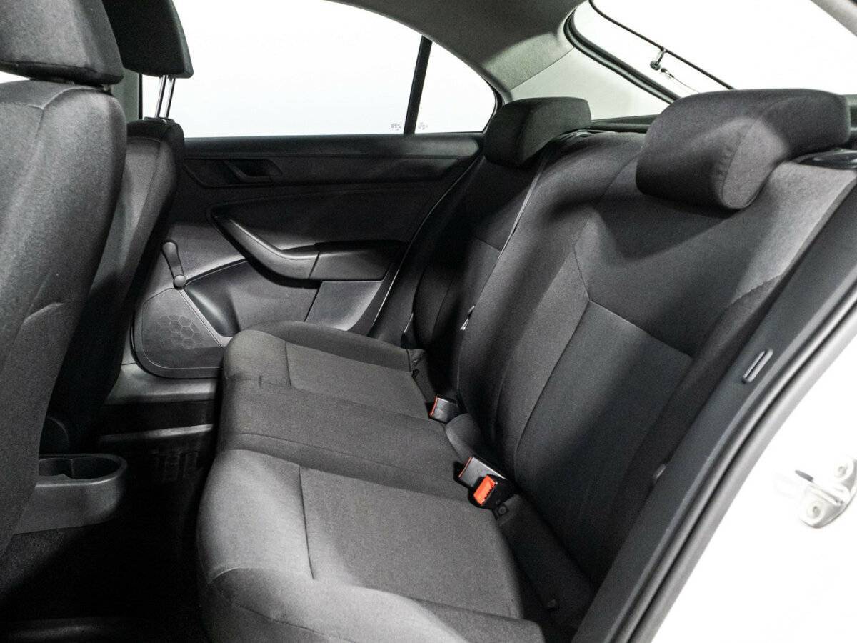 Skoda Rapid 2015 года с пробегом. Фото: #9