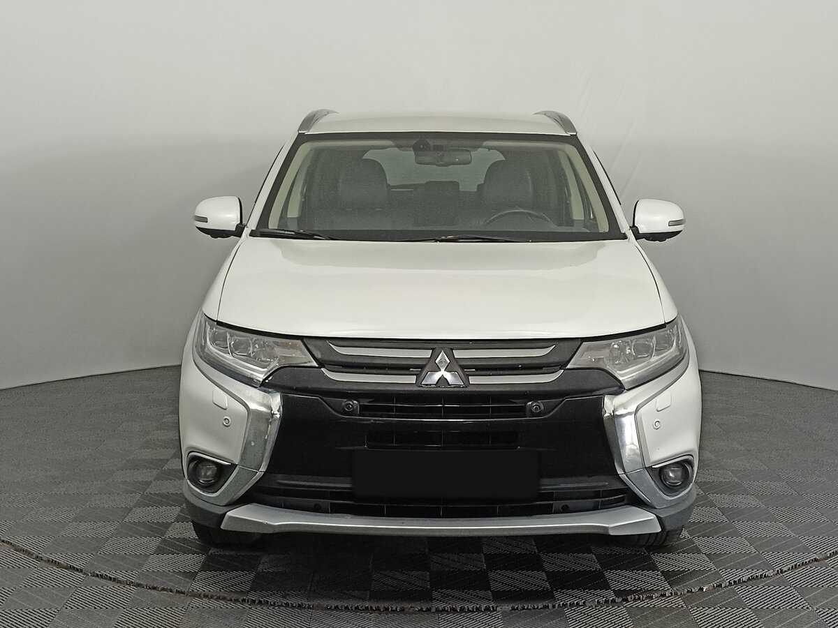 Mitsubishi Outlander 2017 года с пробегом. Фото: #1