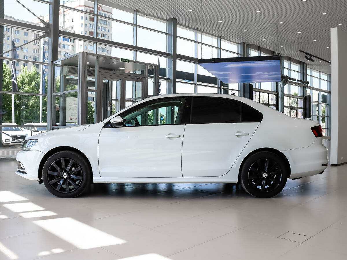 Volkswagen Jetta 2017 года с пробегом. Фото: #7