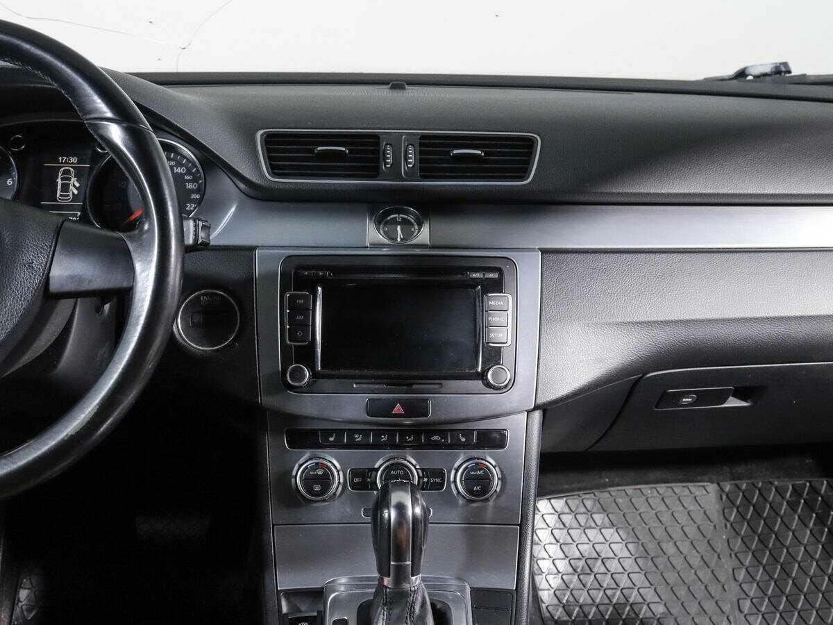 Volkswagen Passat CC 2013 года с пробегом. Фото: #10
