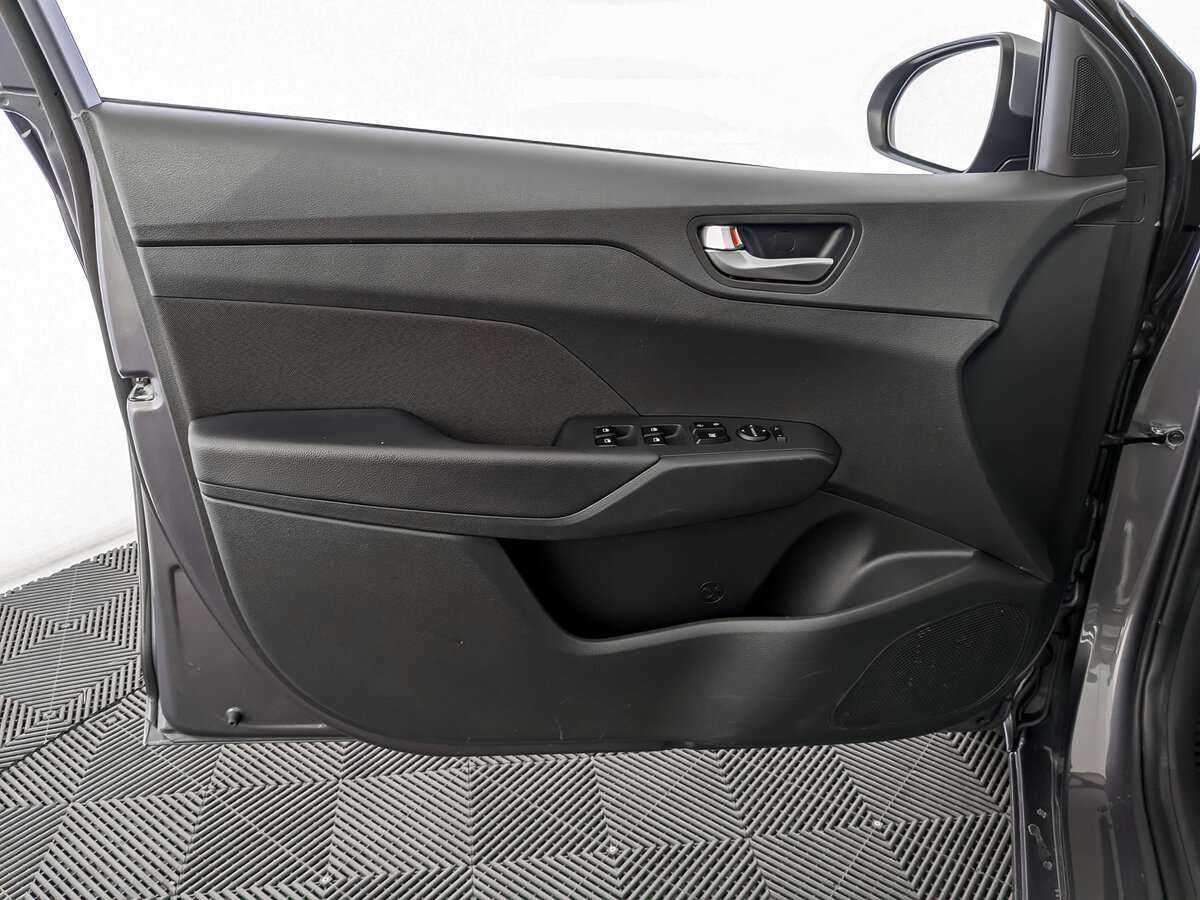 Hyundai Solaris 2022 года с пробегом. Фото: #13