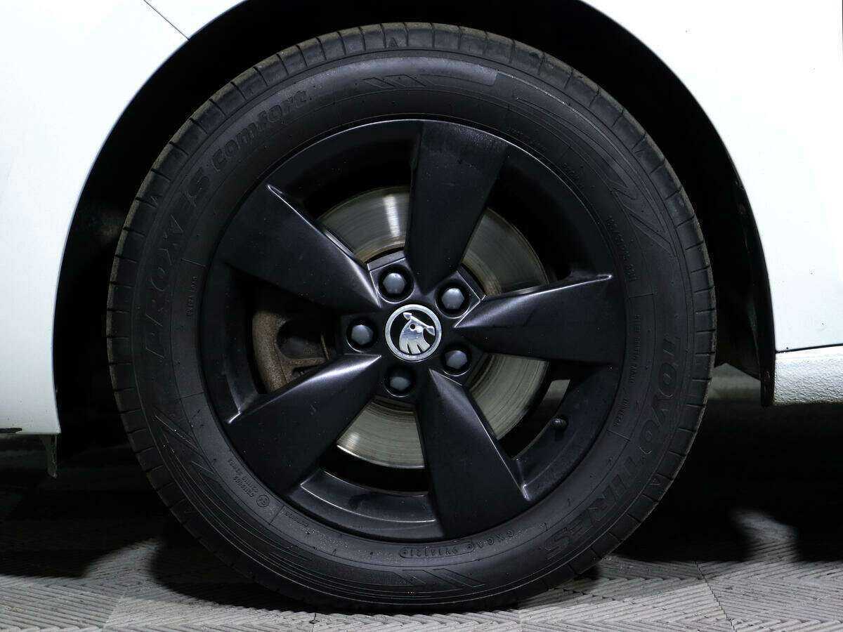 Skoda Rapid 2014 года с пробегом. Фото: #13