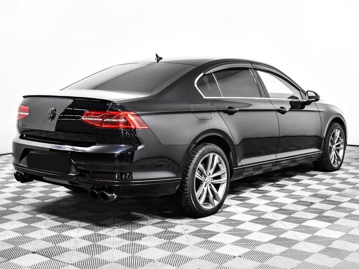 Volkswagen Passat 2018 года с пробегом. Фото: #3