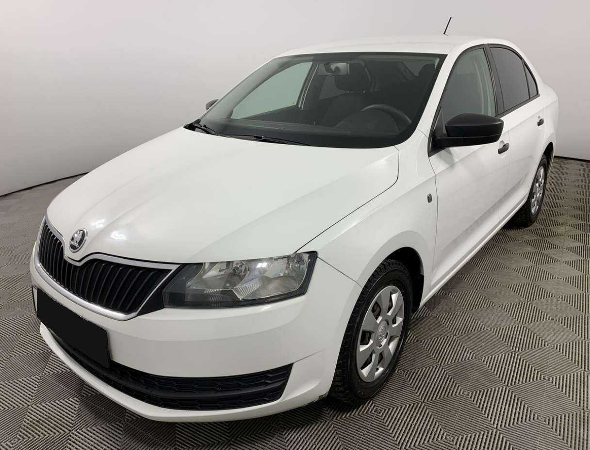 Skoda Rapid 2017 года с пробегом. Посмотреть фото