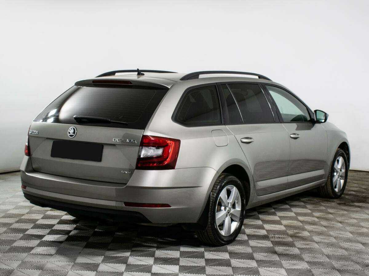 Skoda Octavia 2018 года с пробегом. Фото: #3