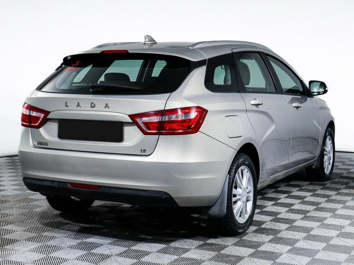 Lada (ВАЗ) Vesta 2018 года с пробегом. Фото: #3