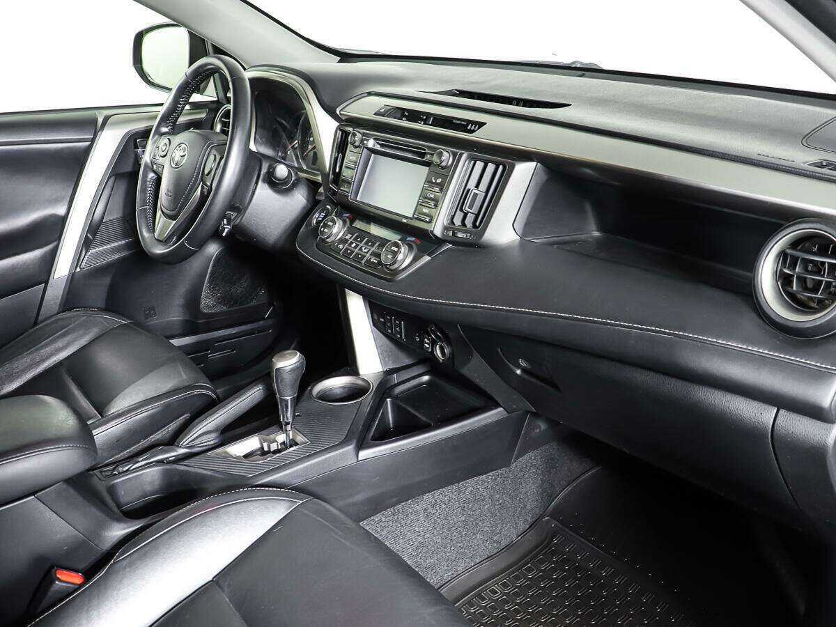 Toyota RAV4 2014 года с пробегом. Фото: #9