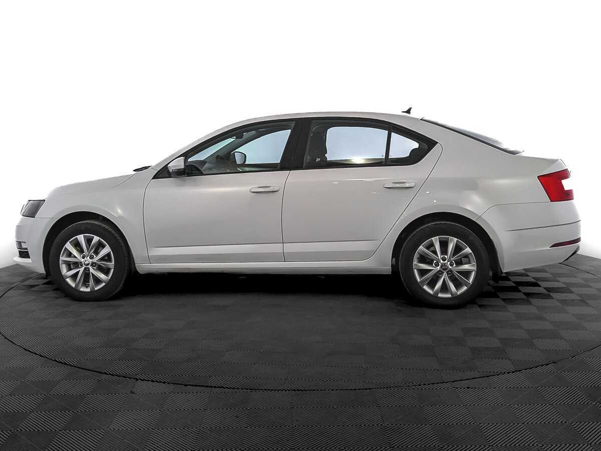 Skoda Octavia 2019 года с пробегом. Фото: #7