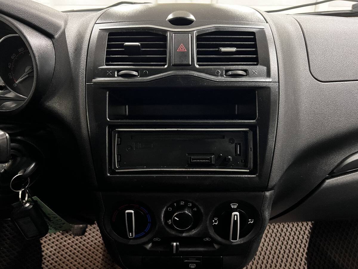 Lada (ВАЗ) Granta 2021 года с пробегом. Фото: #14