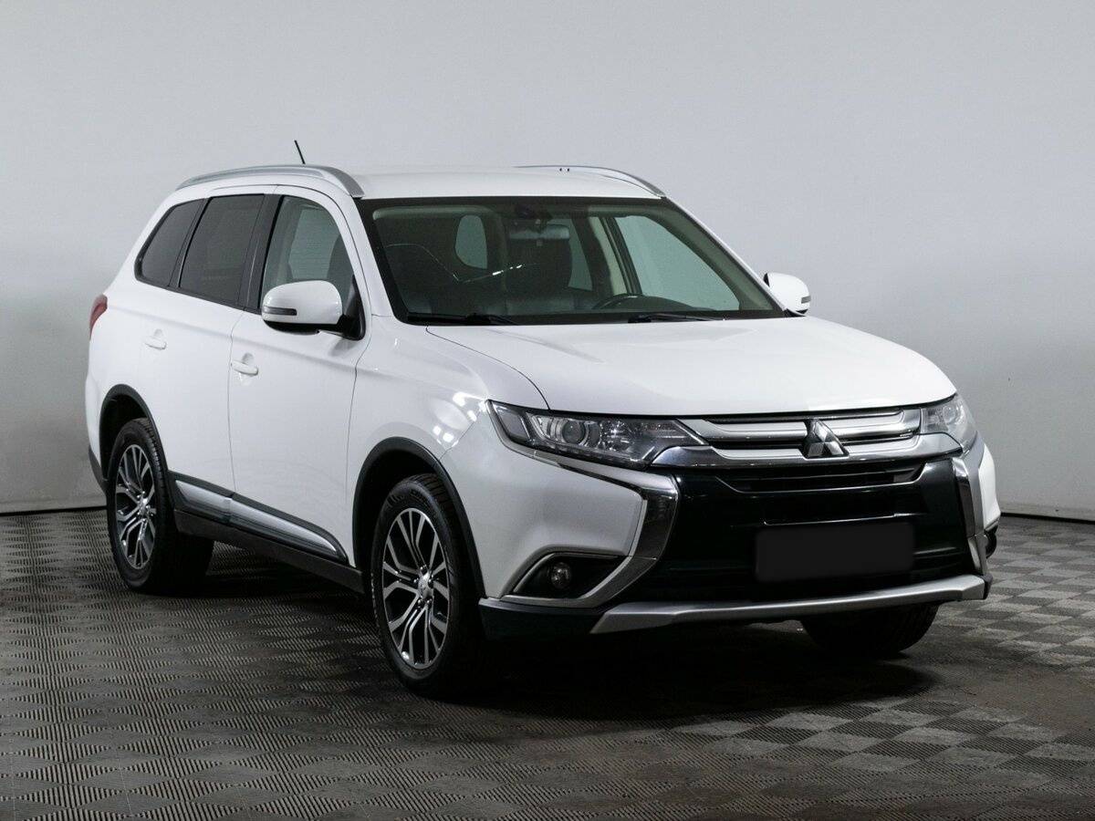 Mitsubishi Outlander 2016 года с пробегом. Фото: #2