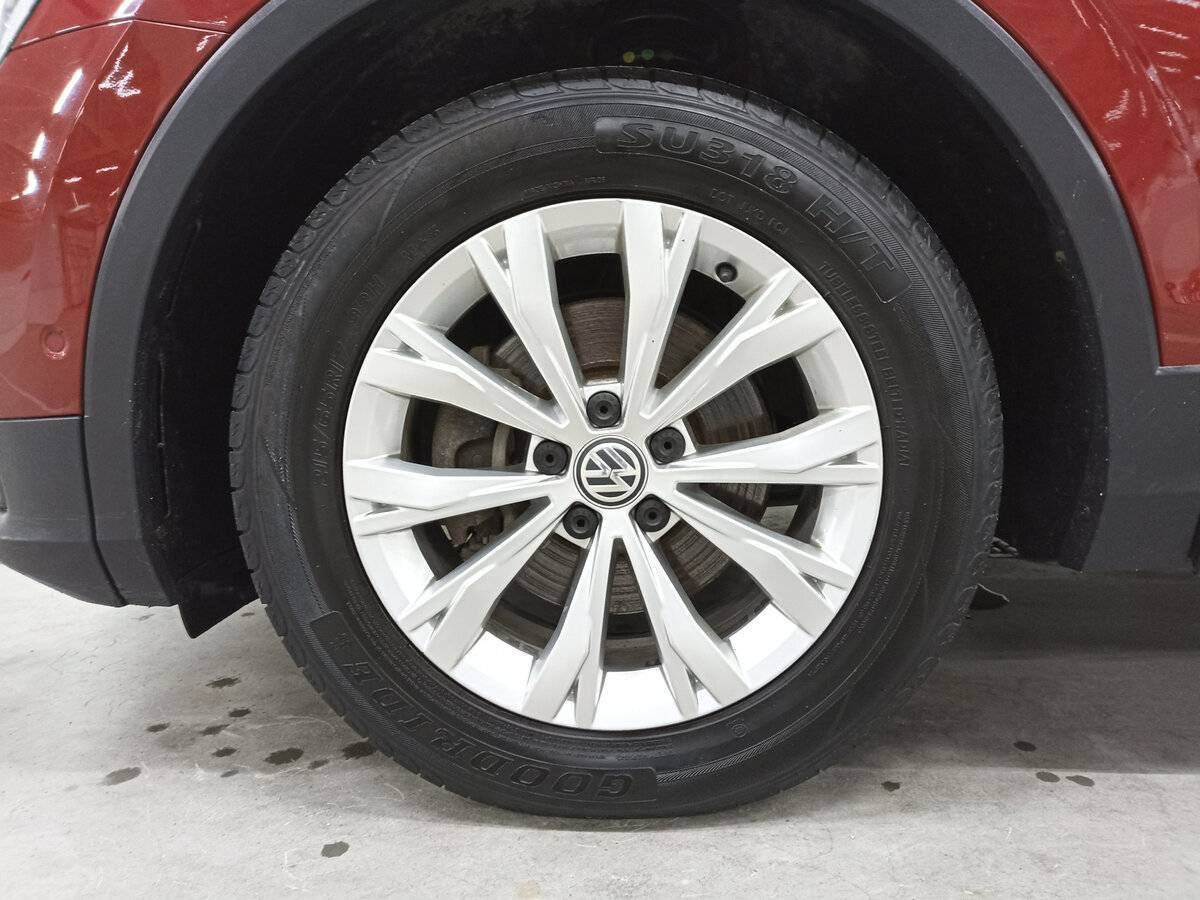 Volkswagen Tiguan 2018 года с пробегом. Фото: #17
